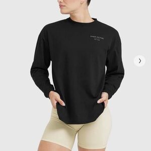 NWT Oner Active CLASSIC LIFTERS GRAPHIC OVERSIZED LIGHTWEIGHT LONG SLEEVE TOP S